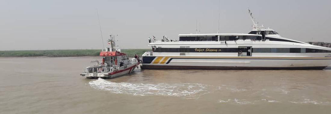 کشتی مسافربری خرمشهر &ndash کویت به گل نشست ، آخرین وضعیت 230 مسافر و خدمه شناور برلیان